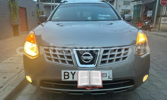 Sayi Na hannu Nissan Rogue Brown Mota in Cotonou a Benin