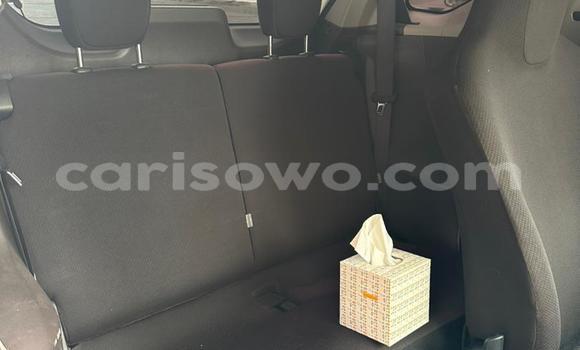 Sayi Na hannu Toyota iQ White Mota in Abomey Calavi a Benin Sayi Na hannu Toyota iQ White Mota in Abomey Calavi a Benin