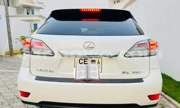Sayi Na hannu Lexus RX 350 White Mota in Cotonou a Benin