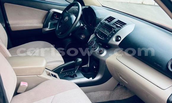 Ra Àlòkù Toyota RAV4 Red Ọkọ̀ in Cotonou ni Benin Ra Àlòkù Toyota RAV4 Red Ọkọ̀ in Cotonou ni Benin