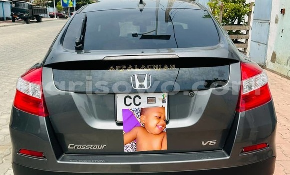 Sayi Na hannu Honda Crosstour Black Mota in Cotonou a Benin Sayi Na hannu Honda Crosstour Black Mota in Cotonou a Benin
