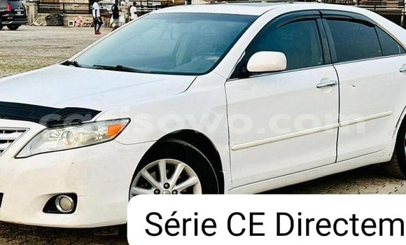 Sayi Na hannu Toyota Camry White Mota in Cotonou a Benin Sayi Na hannu Toyota Camry White Mota in Cotonou a Benin