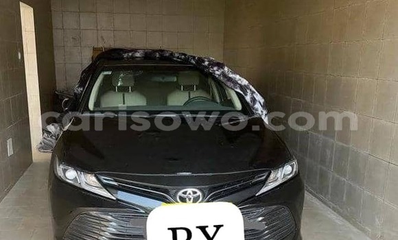 Ra Àlòkù Toyota Camry Black Ọkọ̀ in Cotonou ni Benin Ra Àlòkù Toyota Camry Black Ọkọ̀ in Cotonou ni Benin