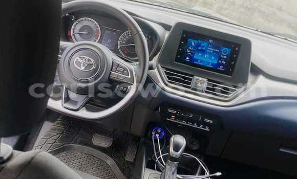 Ra Àlòkù Toyota Starlet funfun Ọkọ̀ in Cotonou ni Benin Ra Àlòkù Toyota Starlet funfun Ọkọ̀ in Cotonou ni Benin