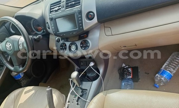Acheter Occasion Voiture Toyota RAV4 Noir à Cotonou, Benin Acheter Occasion Voiture Toyota RAV4 Noir à Cotonou, Benin