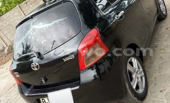 Ra Àlòkù Toyota Yaris Black Ọkọ̀ in Cotonou ni Benin