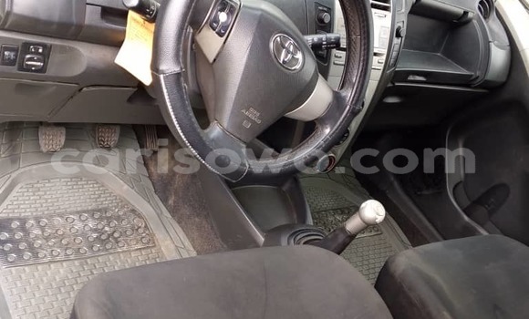 Sayi Na hannu Toyota Yaris Black Mota in Cotonou a Benin Sayi Na hannu Toyota Yaris Black Mota in Cotonou a Benin