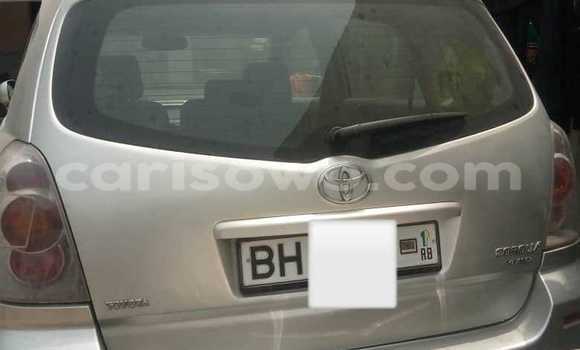 Acheter Occasion Voiture Toyota Corolla Verso Gris à Cotonou, Benin Acheter Occasion Voiture Toyota Corolla Verso Gris à Cotonou, Benin