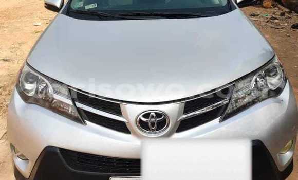 Ra Àlòkù Toyota RAV4 Silver Ọkọ̀ in Cotonou ni Benin Ra Àlòkù Toyota RAV4 Silver Ọkọ̀ in Cotonou ni Benin