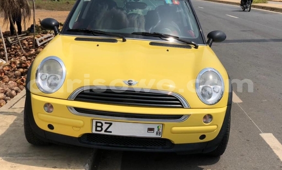 Buy Used MINI One Other Car in Cotonou in Benign