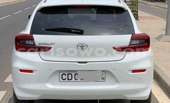 Acheter Occasion Voiture Toyota Starlet Blanc à Cotonou, Benin Acheter Occasion Voiture Toyota Starlet Blanc à Cotonou, Benin