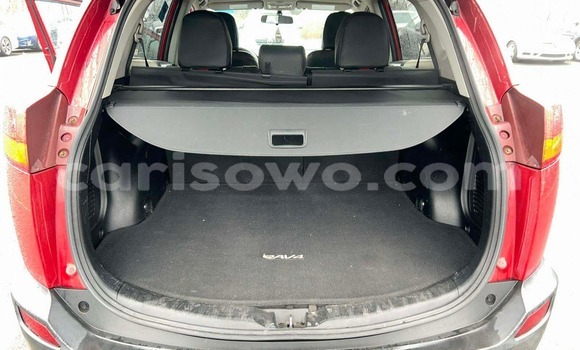 Acheter Import Voiture Toyota RAV4 Rouge à Cotonou, Benin Acheter Import Voiture Toyota RAV4 Rouge à Cotonou, Benin