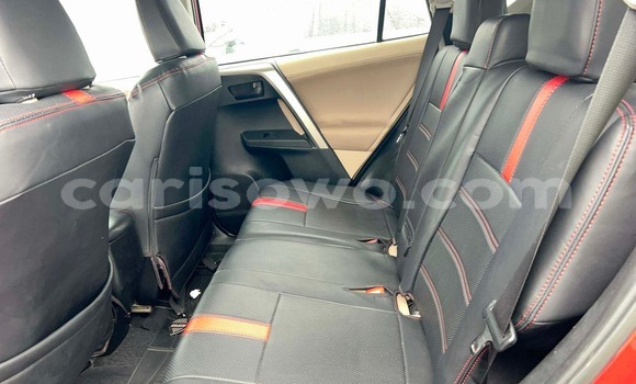 Acheter Import Voiture Toyota RAV4 Rouge à Cotonou, Benin Acheter Import Voiture Toyota RAV4 Rouge à Cotonou, Benin