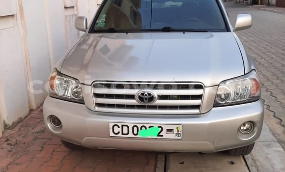 Ra Àlòkù Toyota Highlander Silver Ọkọ̀ in Cotonou ni Benin