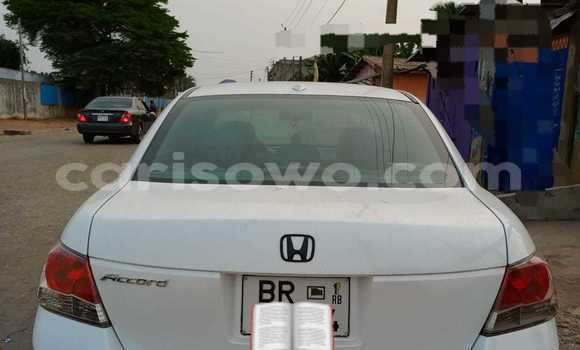 Acheter Occasion Voiture Honda Accord Blanc à Cotonou, Benin