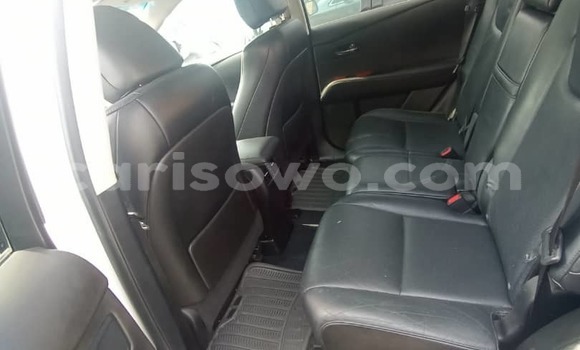 Sayi Na hannu Lexus RX 350 White Mota in Cotonou a Benin Sayi Na hannu Lexus RX 350 White Mota in Cotonou a Benin