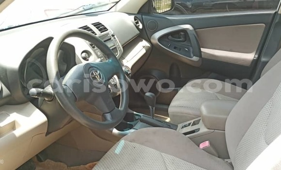 Acheter Occasion Voiture Toyota RAV4 Blanc à Cotonou, Benin Acheter Occasion Voiture Toyota RAV4 Blanc à Cotonou, Benin