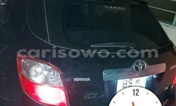 Sayi Na hannu Toyota Matrix Blue Mota in Cotonou a Benin Sayi Na hannu Toyota Matrix Blue Mota in Cotonou a Benin