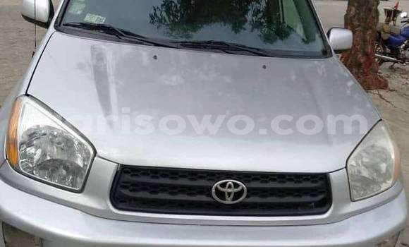 Sayi Na hannu Toyota RAV4 Sauran Mota in Cotonou a Benin Sayi Na hannu Toyota RAV4 Sauran Mota in Cotonou a Benin