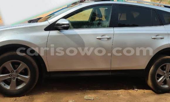Sayi Na hannu Toyota RAV4 Sauran Mota in Abomey Calavi a Benin Sayi Na hannu Toyota RAV4 Sauran Mota in Abomey Calavi a Benin