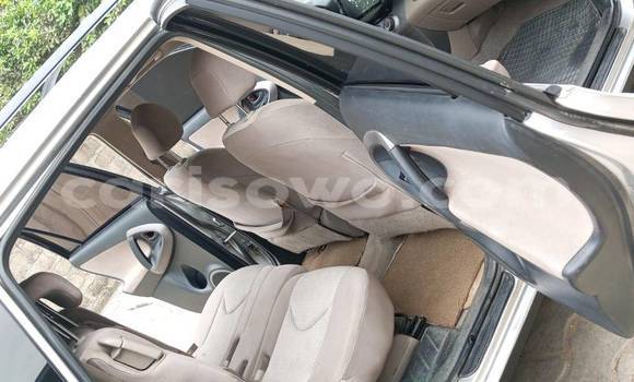 Sayi Na hannu Toyota RAV4 Sauran Mota in Abomey Calavi a Benin Sayi Na hannu Toyota RAV4 Sauran Mota in Abomey Calavi a Benin