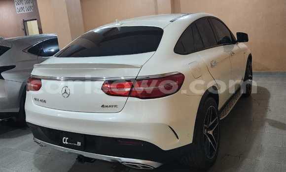 Acheter Occasion Voiture Mercedes-Benz GLE Coupe Blanc à Cotonou, Benin Acheter Occasion Voiture Mercedes-Benz GLE Coupe Blanc à Cotonou, Benin