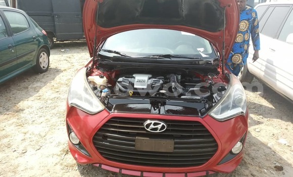 Sayi Na hannu Hyundai Veloster Red Mota in Cotonou a Benin Sayi Na hannu Hyundai Veloster Red Mota in Cotonou a Benin