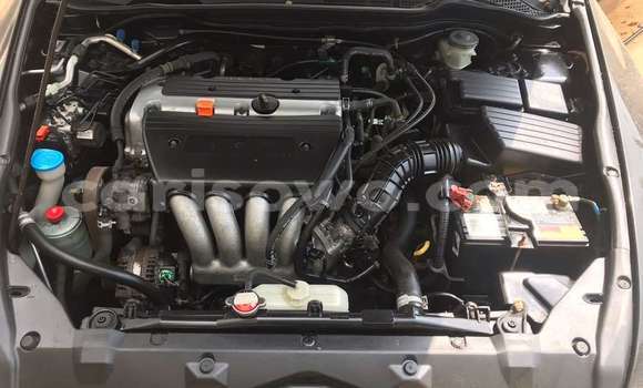 Ra Àlòkù Honda Accord Black Ọkọ̀ in Cotonou ni Benin Ra Àlòkù Honda Accord Black Ọkọ̀ in Cotonou ni Benin