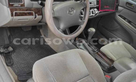 Sayi Na hannu Toyota Camry White Mota in Abomey Calavi a Benin Sayi Na hannu Toyota Camry White Mota in Abomey Calavi a Benin