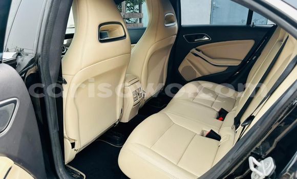Sayi Na hannu Mercedes-Benz CLA-klasse Black Mota in Abomey Calavi a Benin Sayi Na hannu Mercedes-Benz CLA-klasse Black Mota in Abomey Calavi a Benin