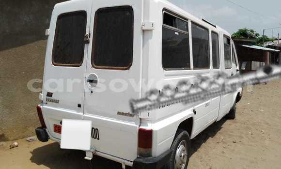 Acheter Occasion Voiture Renault Modus Blanc à Cotonou, Benin Acheter Occasion Voiture Renault Modus Blanc à Cotonou, Benin