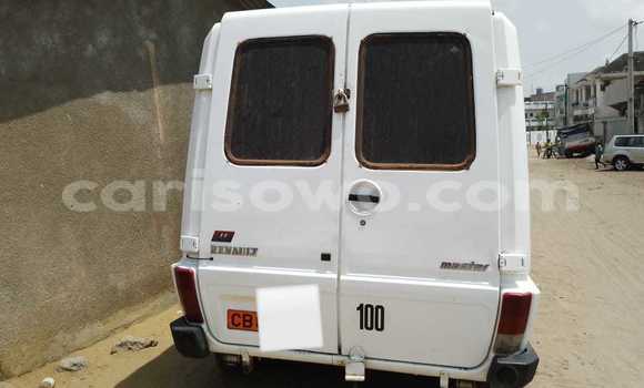 Acheter Occasion Voiture Renault Modus Blanc à Cotonou, Benin Acheter Occasion Voiture Renault Modus Blanc à Cotonou, Benin