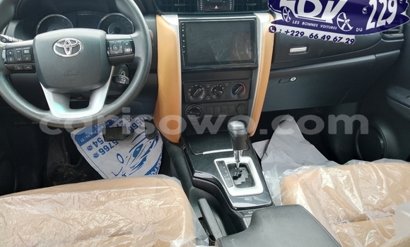 Acheter Occasion Voiture Toyota Fortuner Blanc à Cotonou, Benin Acheter Occasion Voiture Toyota Fortuner Blanc à Cotonou, Benin