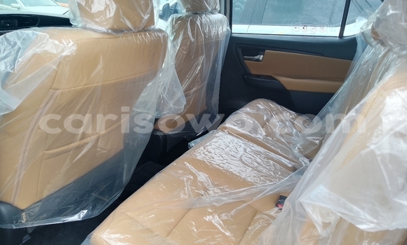 Acheter Occasion Voiture Toyota Fortuner Blanc à Cotonou, Benin Acheter Occasion Voiture Toyota Fortuner Blanc à Cotonou, Benin