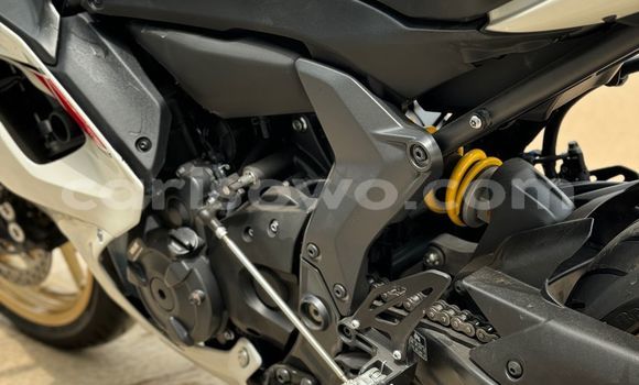 Acheter Neuf Moto Yamaha XSR Rouge à Cotonou, Benin Acheter Neuf Moto Yamaha XSR Rouge à Cotonou, Benin