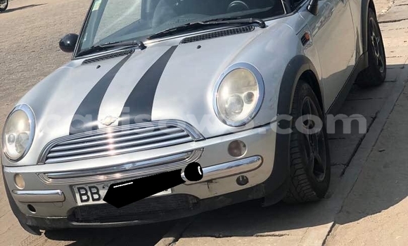 Sayi Na hannu MINI Cooper Azurfa Mota in Cotonou a Benin