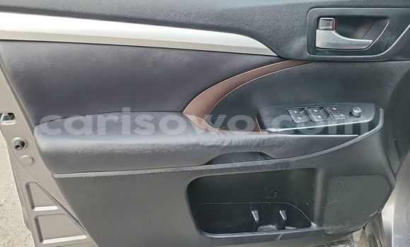 Sayi Imported Toyota Highlander Sauran Mota in Cotonou a Benin Sayi Imported Toyota Highlander Sauran Mota in Cotonou a Benin