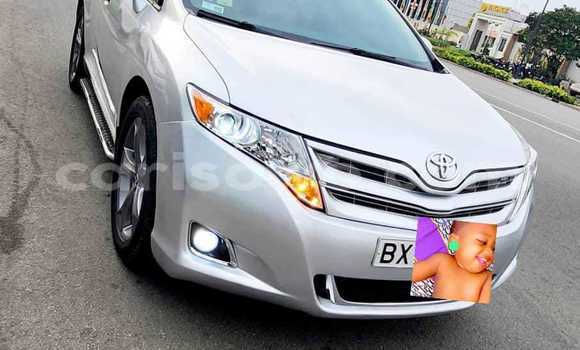 Ra Àlòkù Toyota Venza funfun Ọkọ̀ in Cotonou ni Benin