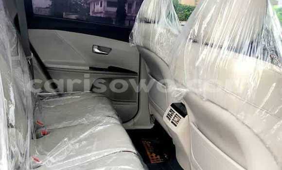 Sayi Na hannu Toyota Venza White Mota in Cotonou a Benin Sayi Na hannu Toyota Venza White Mota in Cotonou a Benin