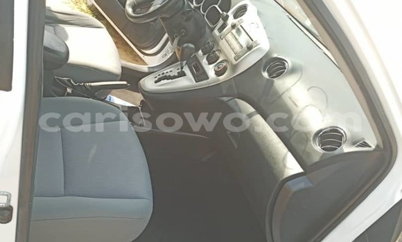 Acheter Occasion Voiture Toyota Matrix Blanc à Cotonou, Benin Acheter Occasion Voiture Toyota Matrix Blanc à Cotonou, Benin