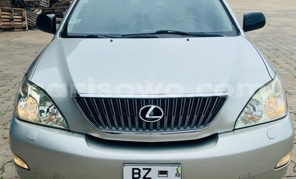 Buy Used Lexus RX 330 White Car in Abomey Calavi in Benign Buy Used Lexus RX 330 White Car in Abomey Calavi in Benign