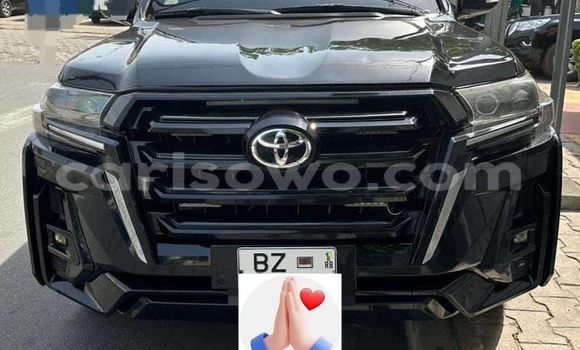 Ra Àlòkù Toyota Land Cruiser Black Ọkọ̀ in Abomey Calavi ni Benin Ra Àlòkù Toyota Land Cruiser Black Ọkọ̀ in Abomey Calavi ni Benin