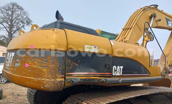 Buy Used Caterpillar 120 Other Truck in Abomey Calavi in Benign Buy Used Caterpillar 120 Other Truck in Abomey Calavi in Benign
