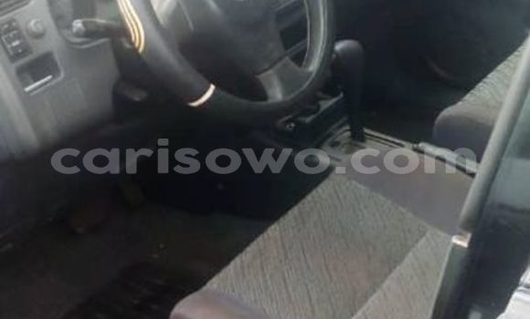 Sayi Na hannu Toyota RAV4 Sauran Mota in Cotonou a Benin Sayi Na hannu Toyota RAV4 Sauran Mota in Cotonou a Benin