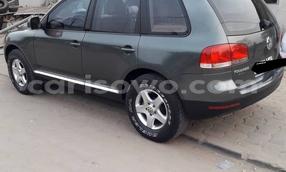 Acheter Occasion Voiture Volkswagen Touareg Vert à Cotonou, Benin Acheter Occasion Voiture Volkswagen Touareg Vert à Cotonou, Benin