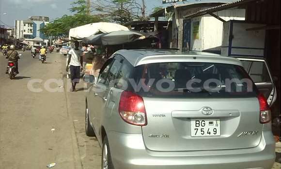 Ra Àlòkù Toyota Matrix Silver Ọkọ̀ in Cotonou ni Benin Ra Àlòkù Toyota Matrix Silver Ọkọ̀ in Cotonou ni Benin