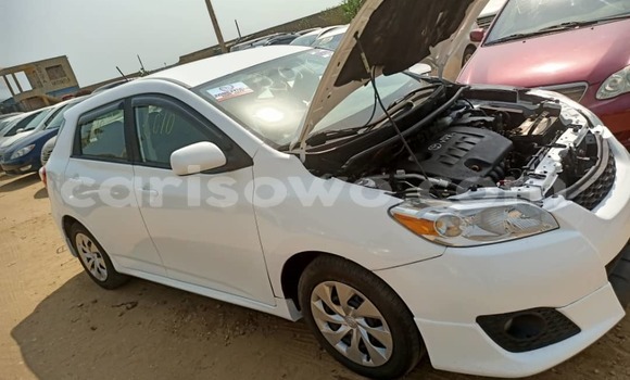 Acheter Occasion Voiture Toyota Matrix Blanc à Cotonou, Benin Acheter Occasion Voiture Toyota Matrix Blanc à Cotonou, Benin