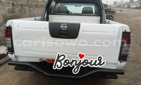 Ra Àlòkù Nissan Hardbody funfun Ọkọ̀ in Cotonou ni Benin Ra Àlòkù Nissan Hardbody funfun Ọkọ̀ in Cotonou ni Benin