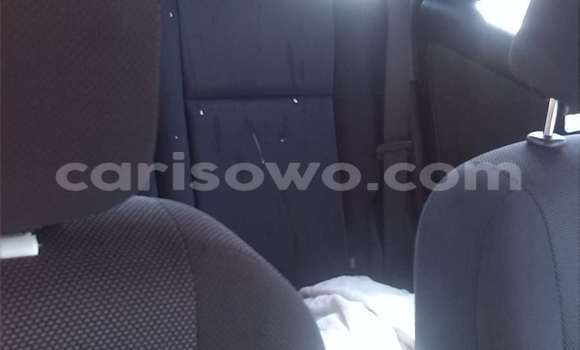 Ra Àlòkù Toyota Matrix Silver Ọkọ̀ in Cotonou ni Benin Ra Àlòkù Toyota Matrix Silver Ọkọ̀ in Cotonou ni Benin