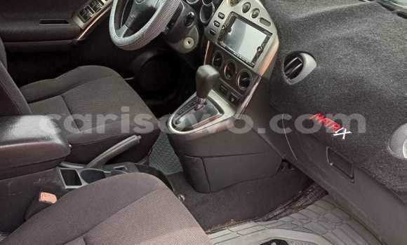 Sayi Na hannu Pontiac Vibe Azurfa Mota in Cotonou a Benin Sayi Na hannu Pontiac Vibe Azurfa Mota in Cotonou a Benin